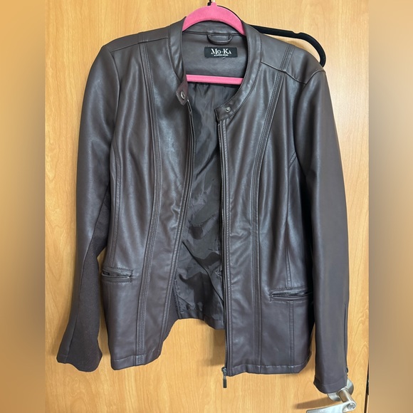Faux leather jacket - Picture 5 of 9